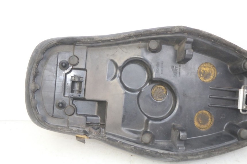 photo de SELLE APRILIA SCARABEO 100 (2003 - 2012)