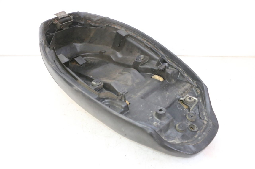 photo de SELLE PEUGEOT SPEEDAKE 50 (1995 - 1997)