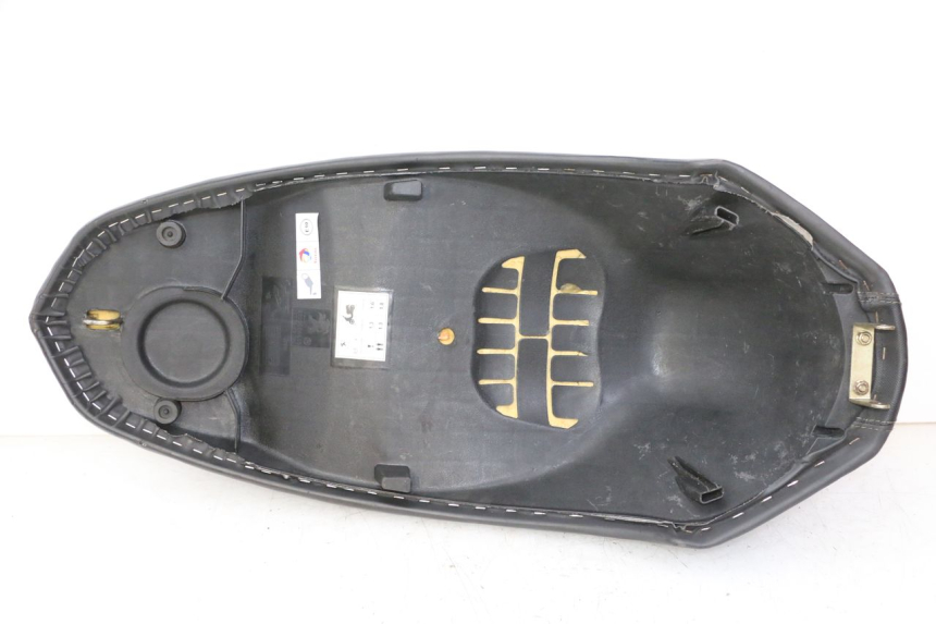 photo de SELLE PEUGEOT STREETZONE I 2T 50 (2018 - 2020)