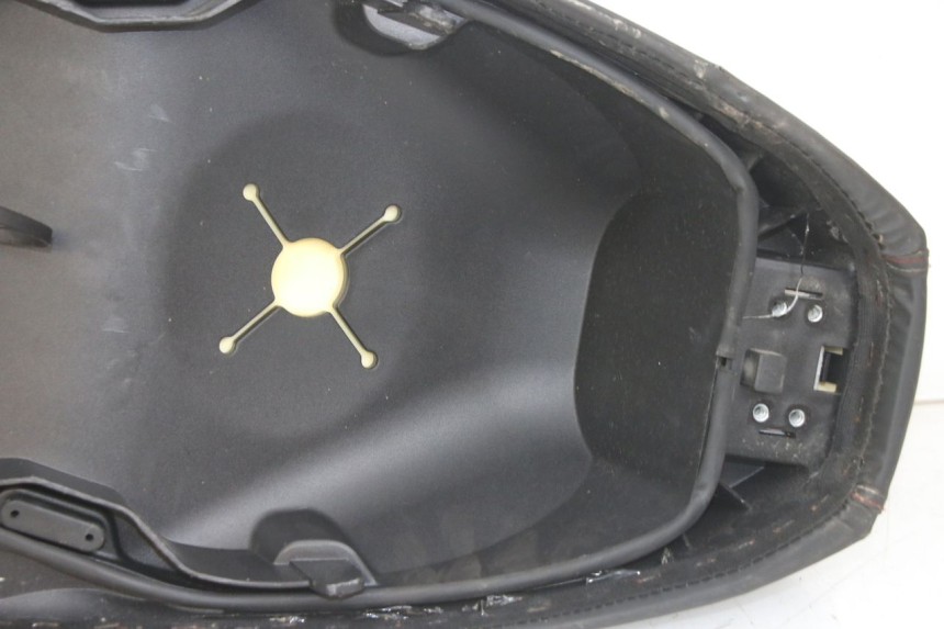 photo de SELLE APRILIA SXR 50 (2021 - 2023)