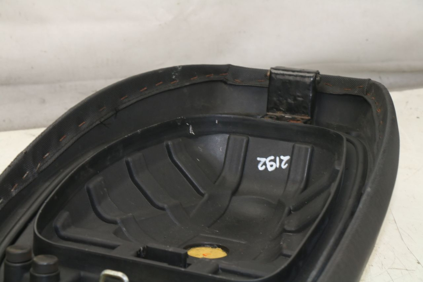 photo de SELLE TNT MOTOR GHOST 50 (2008 - 2010) - État de surface