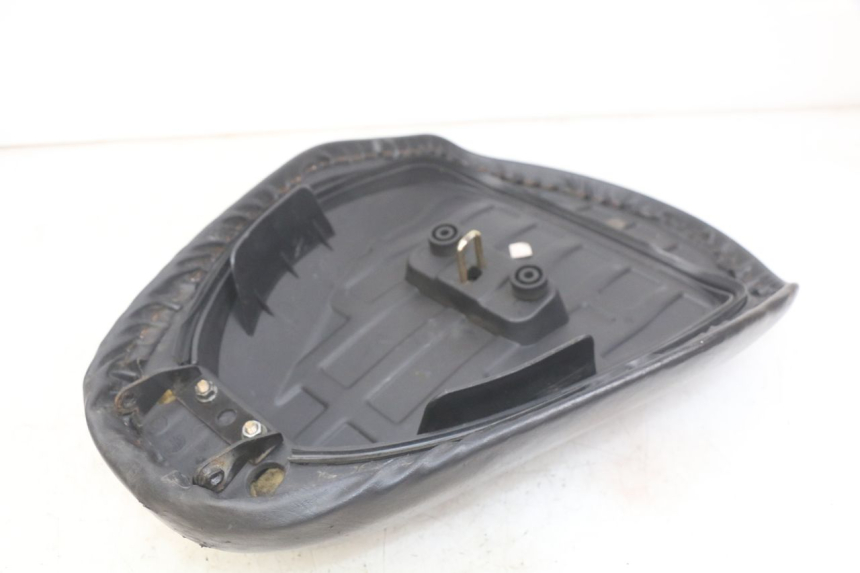 photo de SELLE PEUGEOT TWEET 4T 50 (2018 - 2020)