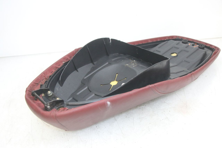 photo de SELLE PEUGEOT TWEET 4T 50 (2014 - 2019)