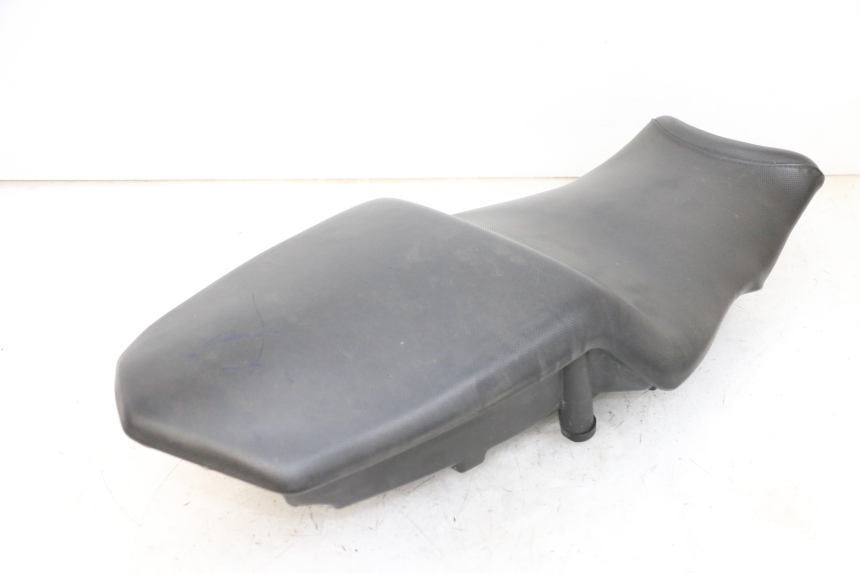 photo de SELLE YAMAHA TZR 50 (2008 - 2016) - Autre angle de vue