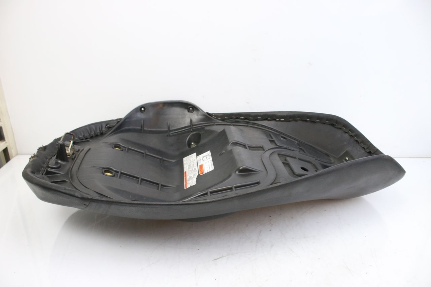 photo de SELLE SUZUKI UH BURGMAN 125 (2002 - 2006)
