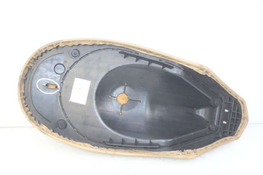 photo de SELLE PEUGEOT VIVACITY NEW 4T 50 (2008 - 2017)