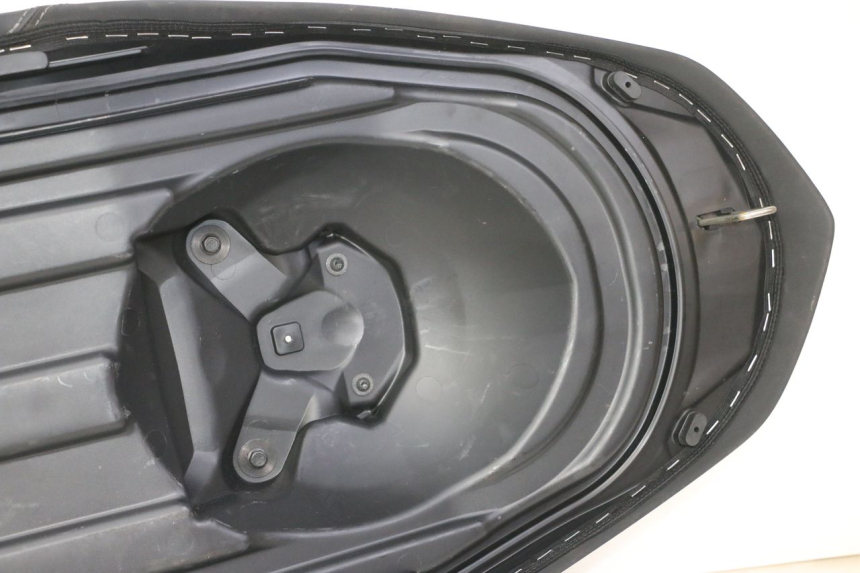 photo de SELLE YAMAHA XMAX X-MAX 125 (2021 - 2025)