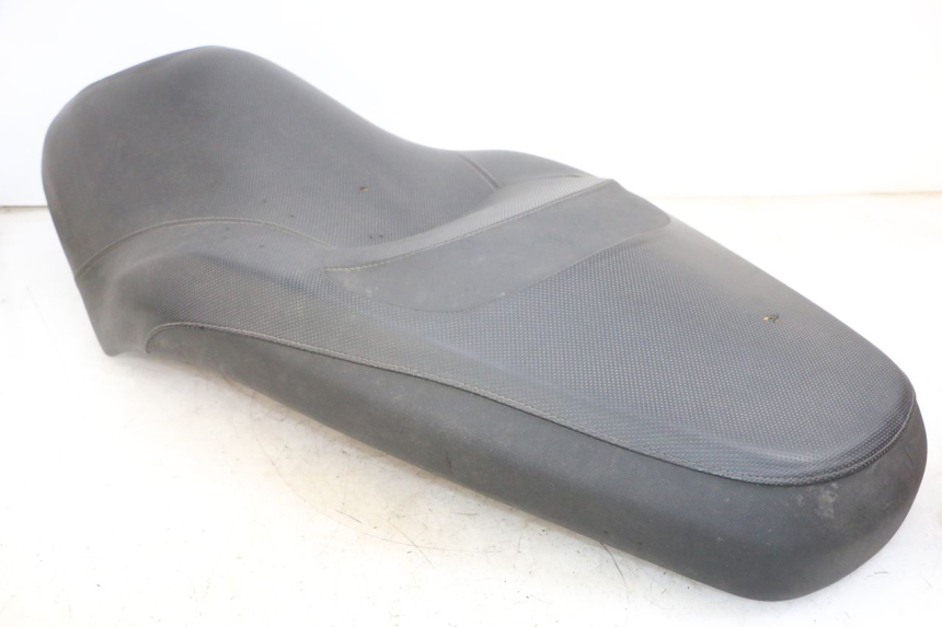 photo de SELLE YAMAHA XMAX X-MAX 125 (2006 - 2009) - Autre angle de vue