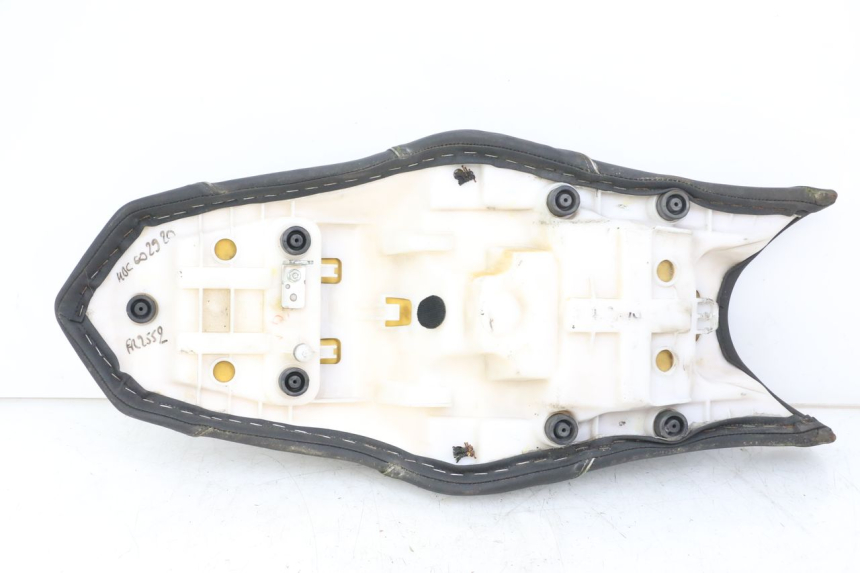 photo de SELLE YAMAHA XJ6 ABS 600 (2008 - 2016)