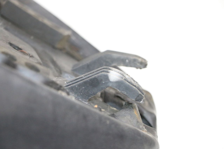 photo de SELLE KYMCO ZING 125 (1997 - 2003) - Gros plan technique