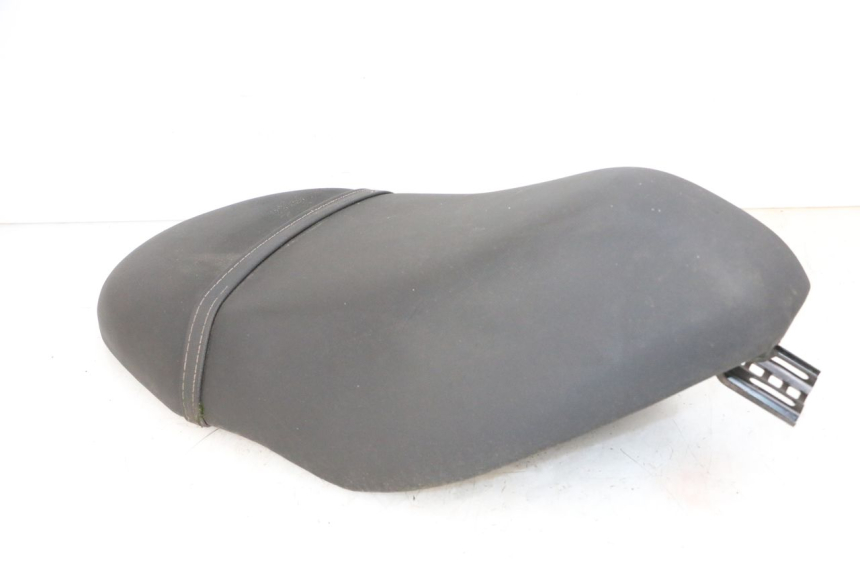 photo de SELLE PIAGGIO ZIP 4T 50 (2018 - 2020) - Marquages et références