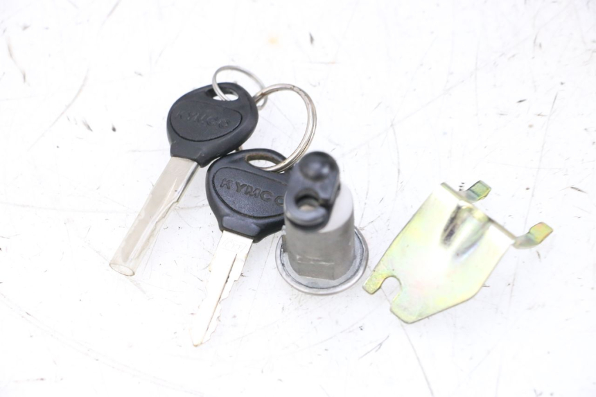 photo de SERRURE SELLE KYMCO AGILITY 4T 50 (2018 - 2022) - Zoom état d’usage