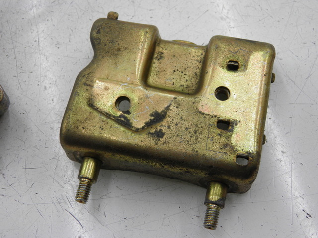 photo de SERRURE SELLE HONDA NH VISION 50 (1985 - 1994) - Gros plan technique