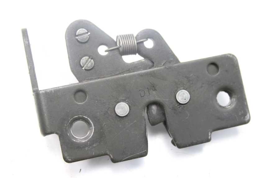 photo de SERRURE SELLE PIAGGIO MP3 500 (2014 - 2016) - Zoom état d’usage