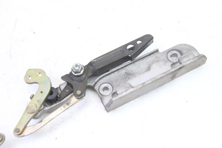 photo de SERRURE SELLE HONDA ST PAN EUROPEAN 1300 (2002 - 2013)