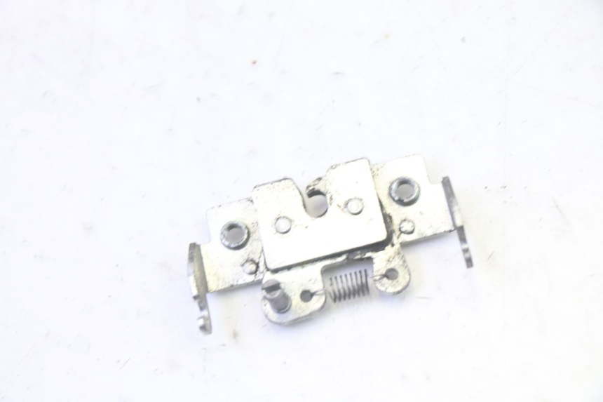 photo de SERRURE DE SELLE SUZUKI BURGMAN 125 (2007 - 2014)