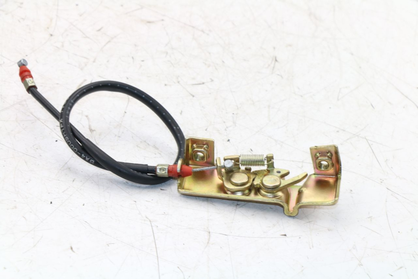 photo de SERRURE DE SELLE DAELIM VJ ROADWIN FI 125 (2008 - 2017)