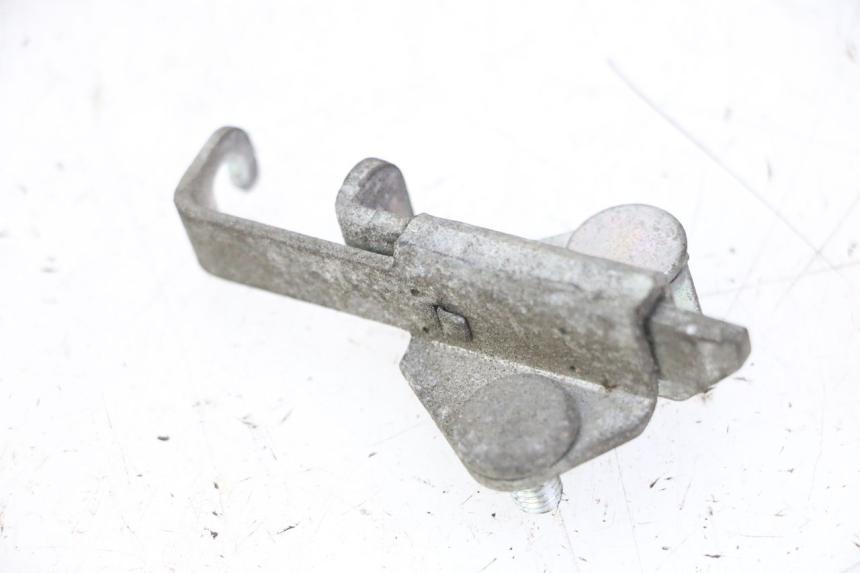 photo de SERRURE DE SELLE YAMAHA FZ6 FAZER S2 600 (2007 - 2011)