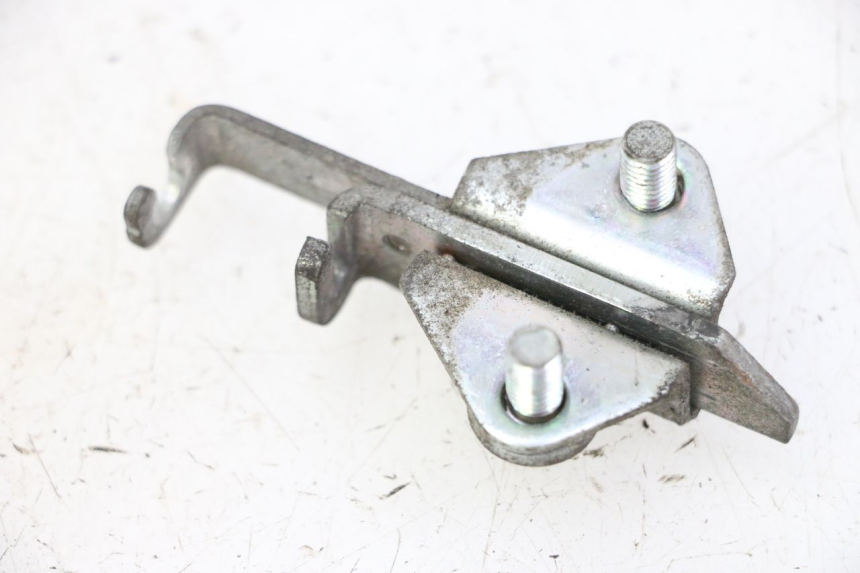 photo de SERRURE DE SELLE YAMAHA FZ6 FAZER S2 600 (2007 - 2011)