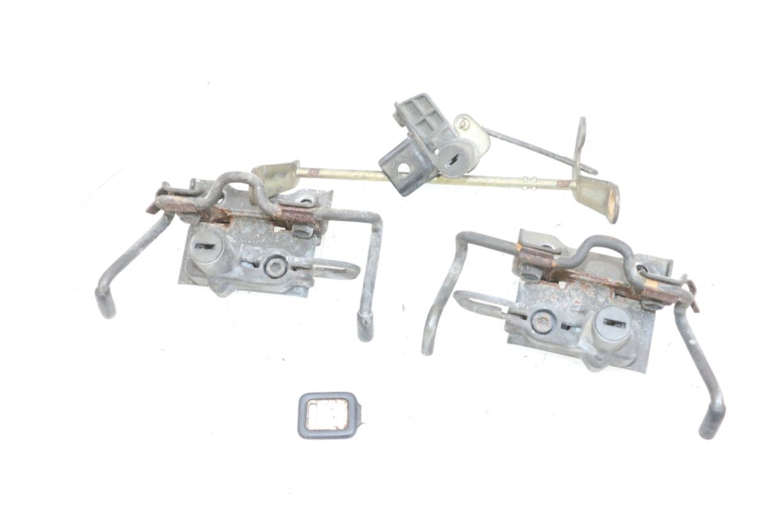 photo de SERRURE DE SELLE KAWASAKI GPX R WARBIRD 600 (1988 - 1993) - Vue principale