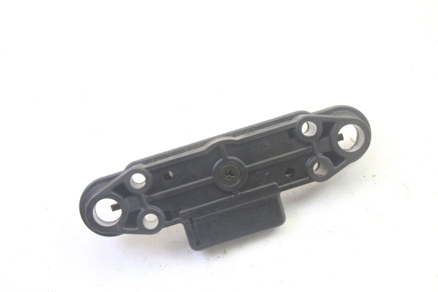 photo de SERRURE DE SELLE SUZUKI GSF N BANDIT 600 (1996 - 1999) - Zoom état d’usage