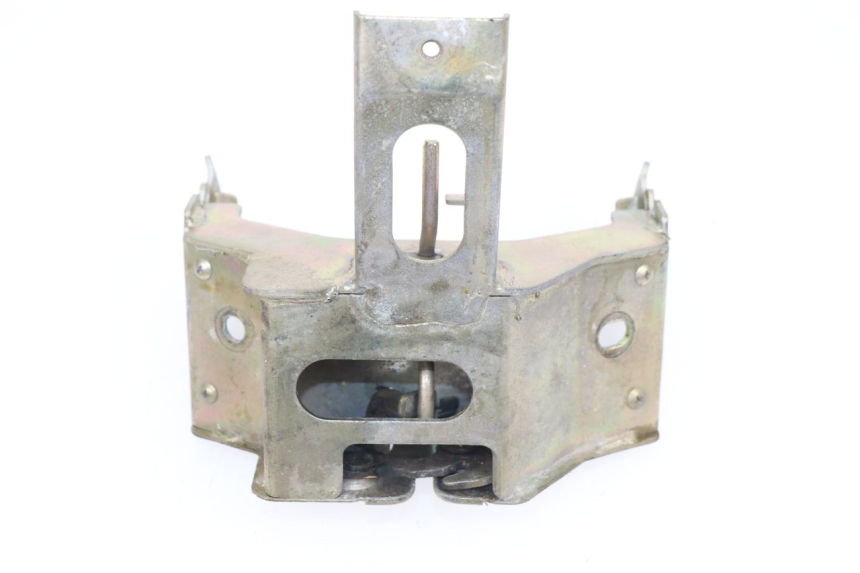 photo de SERRURE DE SELLE HONDA SCV LEAD 100 (2003 - 2007)