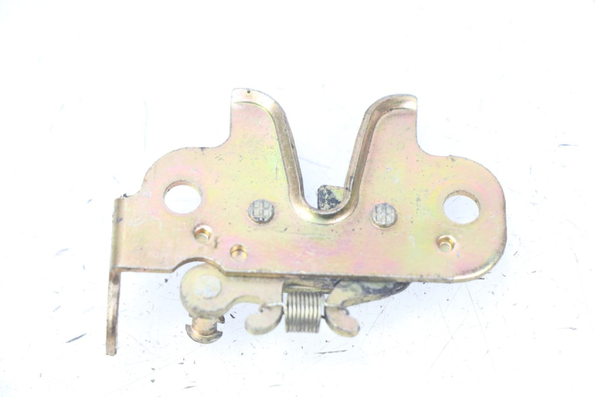 photo de SERRURE DE SELLE PEUGEOT KISBEE 4T 50 (2018 - 2022)