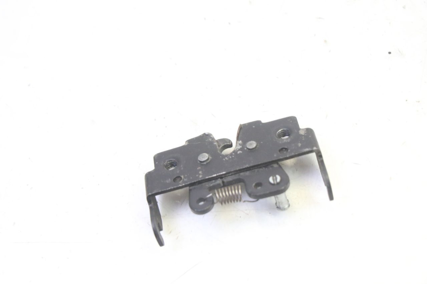 photo de SERRURE DE SELLE PIAGGIO MP3 125 (2006 - 2014)