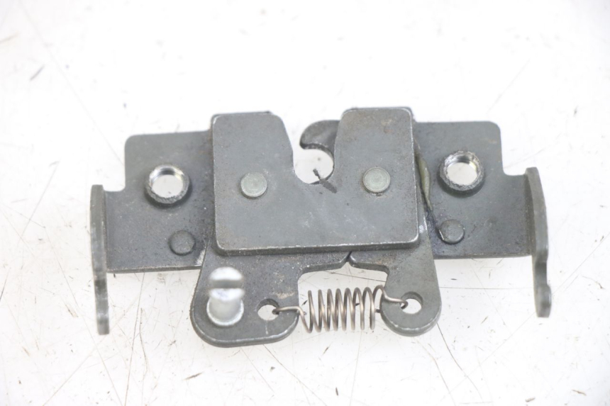 photo de SERRURE DE SELLE YAMAHA NEOS NEO'S 4T 50 (2008 - 2016)