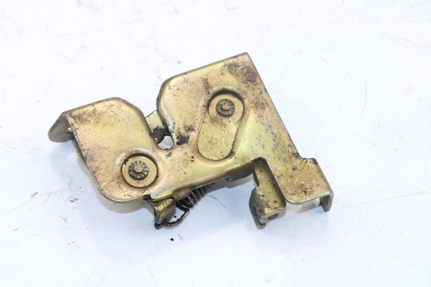 photo de SERRURE DE SELLE PEUGEOT SC 50 (1988 - 1992)