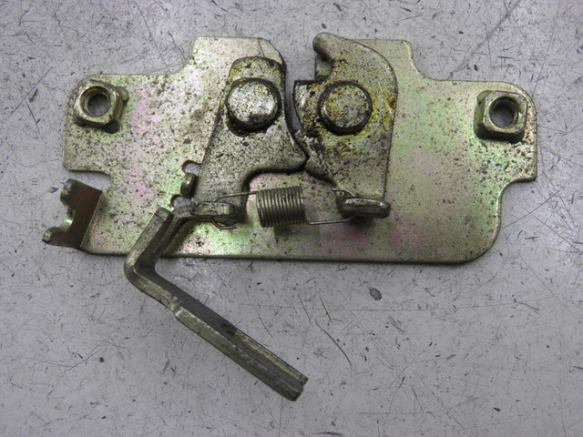 photo de SERRURE DE SELLE PEUGEOT TWEET 4T 50 (2010 - 2014)