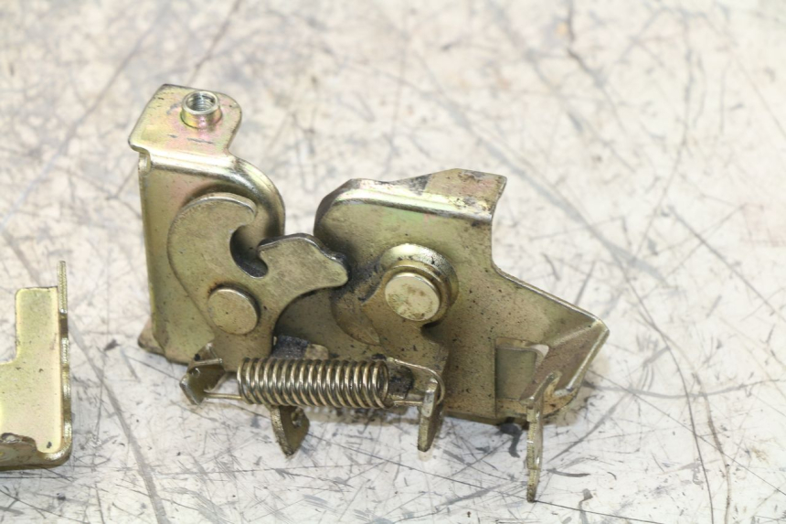 photo de SERRURE DE SELLE REVATTO IMPERATOR 125 (2007 - 2015)