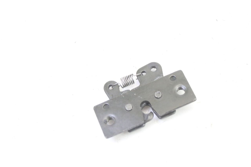 photo de SERRURE DE SELLE PEUGEOT SATELIS 250 (2006 - 2012)