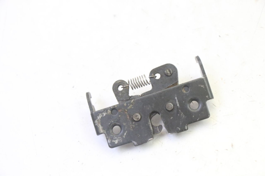 photo de SERRURE DE SELLE APRILIA SR R 2T LC 50 (2018 - 2021)