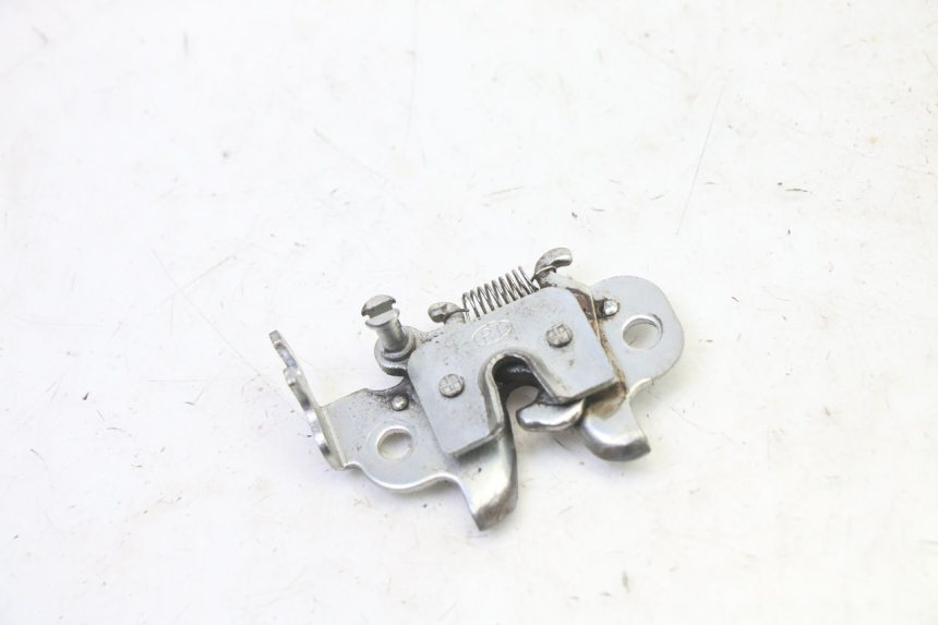 photo de SERRURE DE SELLE PEUGEOT STREETZONE I 2T 50 (2018 - 2020)