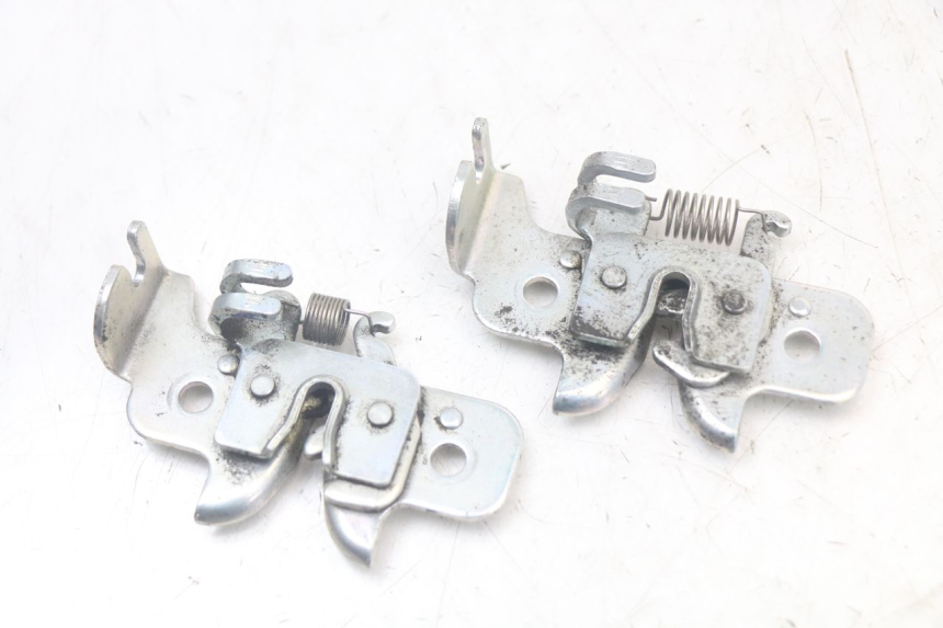 photo de SERRURE DE SELLE YAMAHA XMAX X-MAX ABS 125 (2017 - 2020)