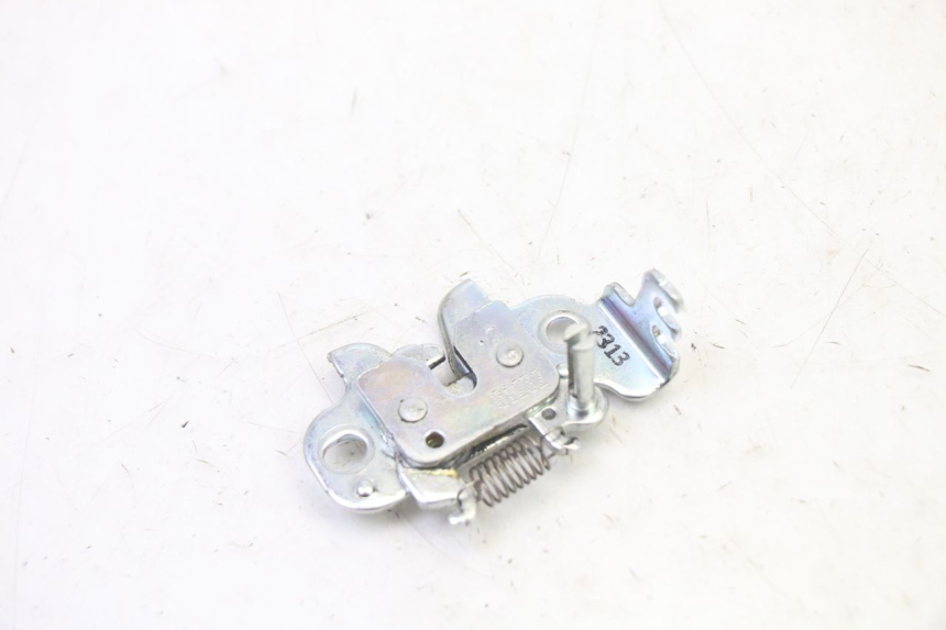 photo de SERRURE DE SELLE YAMAHA XMAX X-MAX 125 (2021 - 2025)