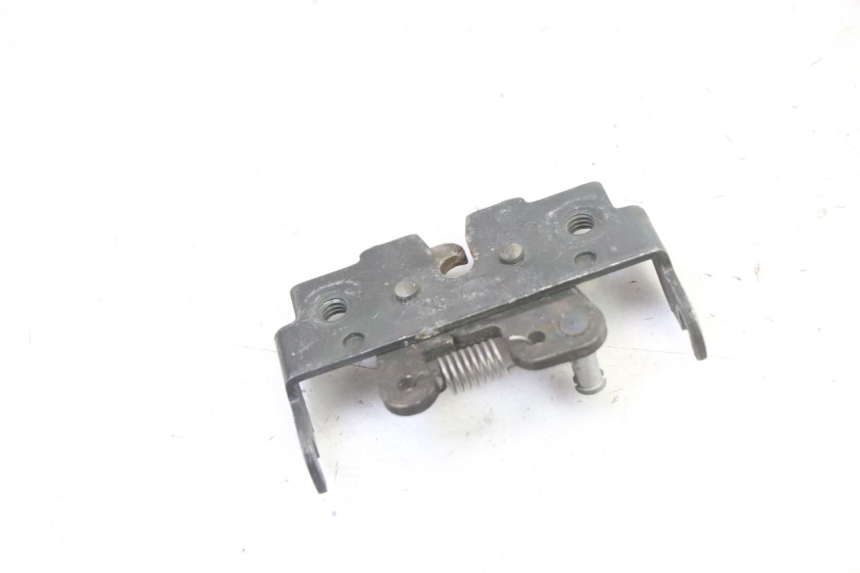 photo de SERRURE DE SELLE PIAGGIO X9 EVOLUTION 125 (2003 - 2007)