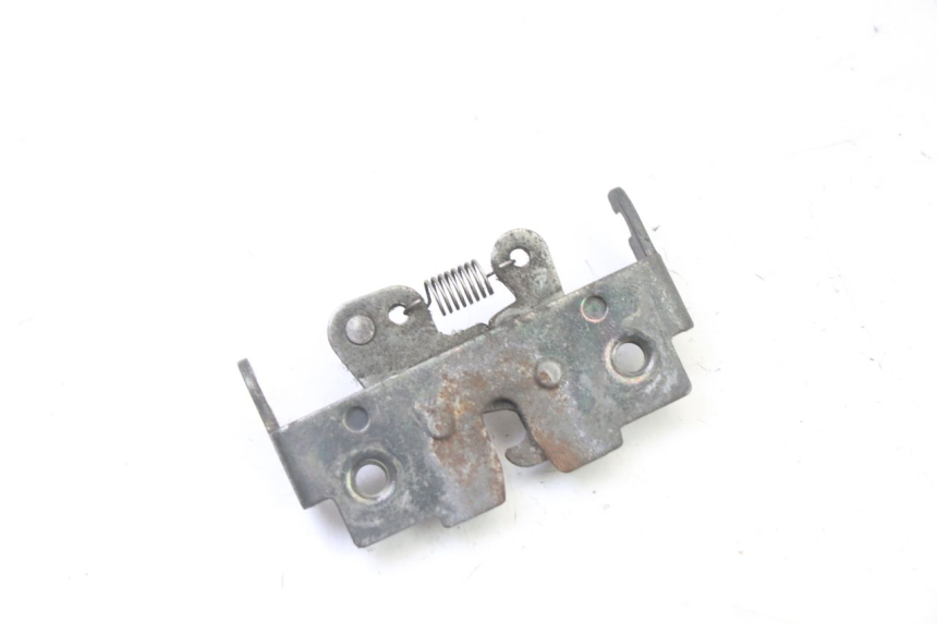 photo de SERRURE DE SELLE PIAGGIO X9 EVOLUTION 125 (2003 - 2007)