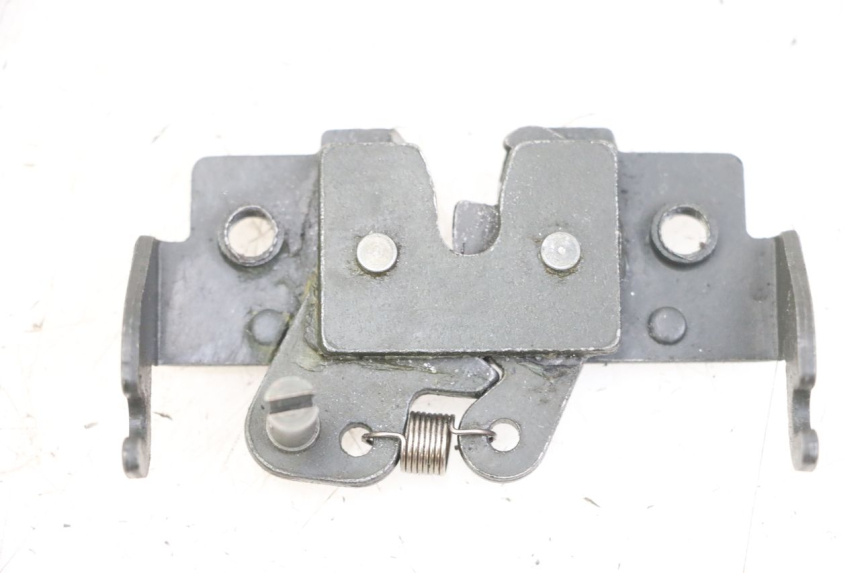 photo de SERRURE DE SELLE PIAGGIO XEVO - X EVO 125 (2007 - 2017) - Vue principale