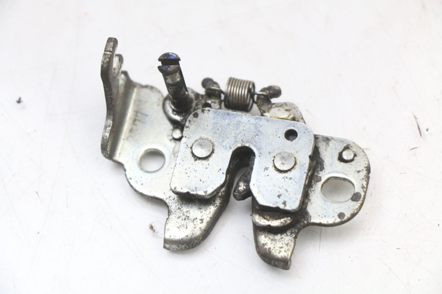 photo de SERRURE DE SELLE YAMAHA XMAX X-MAX ABS 125 (2017 - 2020)