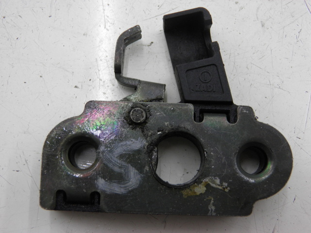 photo de SERRURE DE SELLE YAMAHA YP MAJESTY 125 (1998 - 2001)