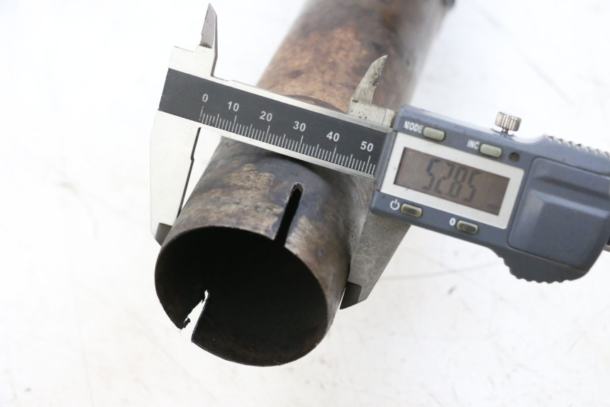 photo de SILENCIEUX KAWASAKI GPZ RX 1000 (1986 - 1988) - Gros plan technique