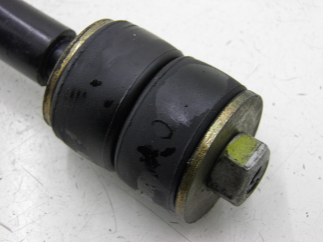 photo de SILENT BLOC MOTEUR PIAGGIO XEVO 400 (2007) - Autre angle de vue