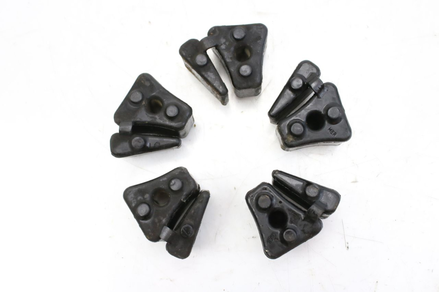 photo de SILENTBLOC COURONNE HONDA CBF 500 (2004 - 2007)