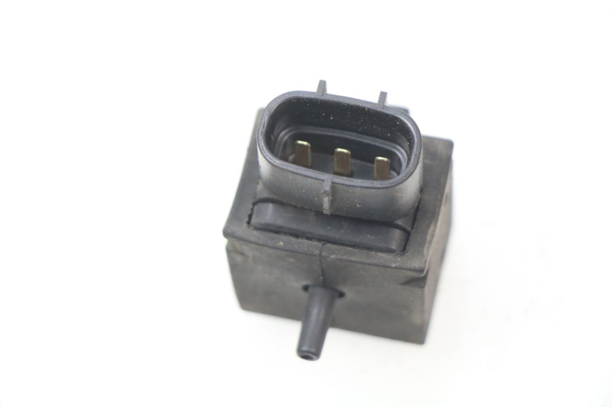 photo de SONDE PRESSION AIR SUZUKI BURGMAN 650 (2002 - 2004)