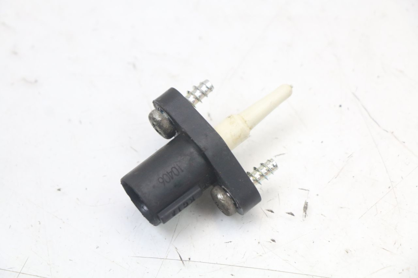 photo de SONDE PRESSION AIR SUZUKI GSR 750 (2011 - 2017)