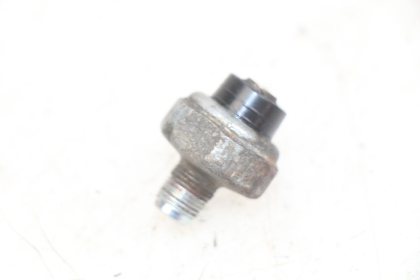 photo de SONDE PRESSION D'HUILE SUZUKI BURGMAN 650 (2002 - 2004)