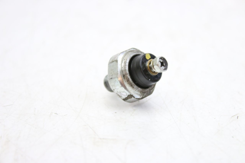 photo de SONDE PRESSION D'HUILE HONDA CBF 500 (2004 - 2007)