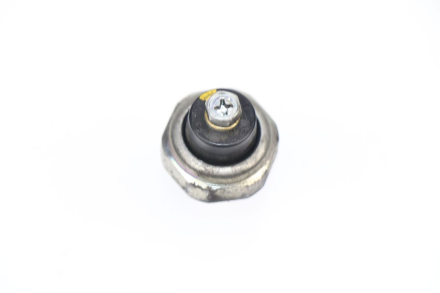photo de SONDE PRESSION D'HUILE HONDA CBF N 600 (2008 - 2010)